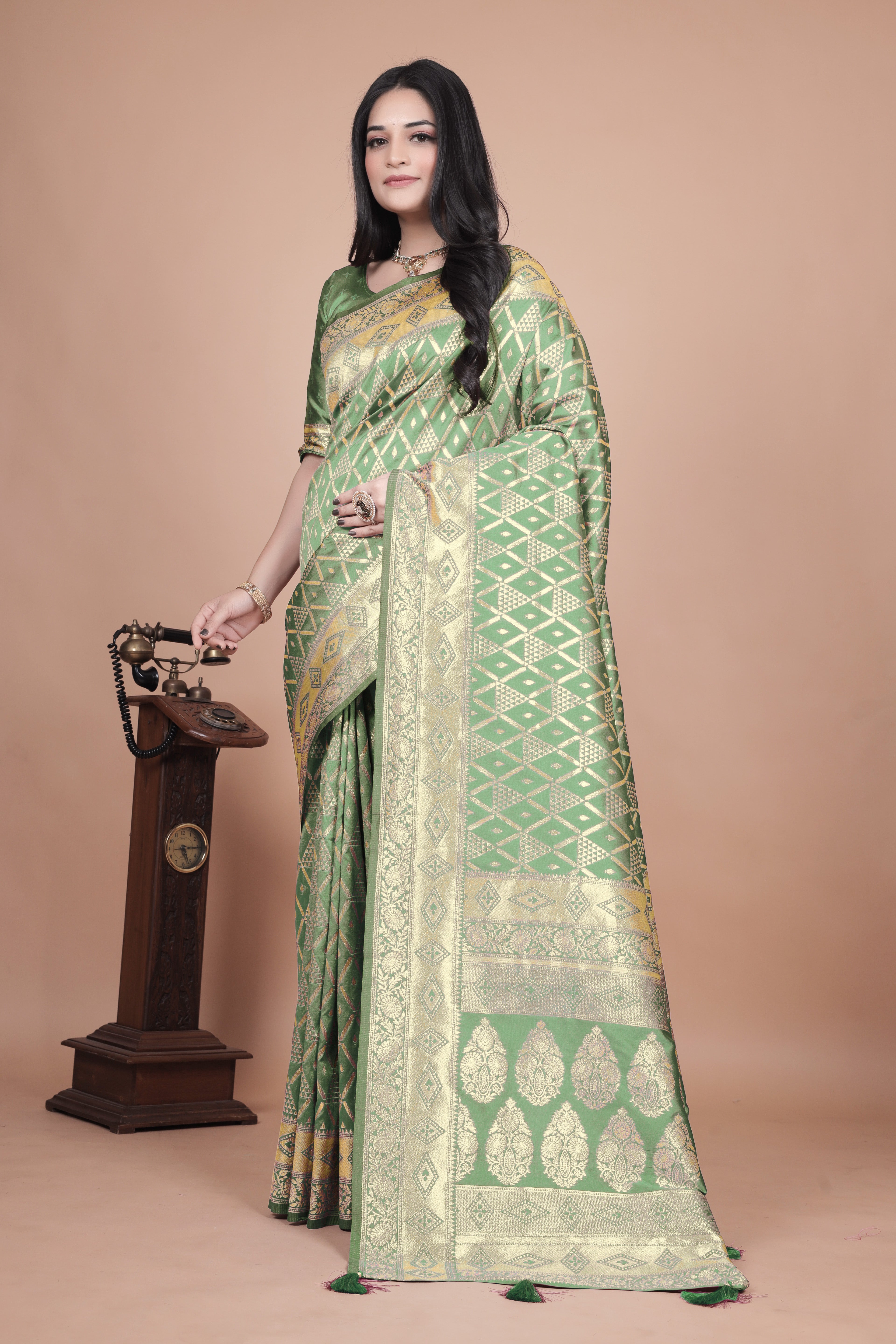 Mauve Banarasi Silk Saree with Silver Zari Elegance With 4 color option